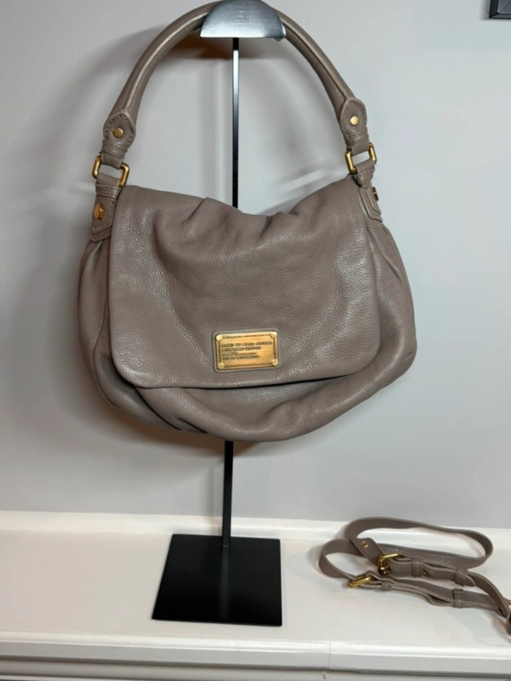 Marc by Marc Jacobs Pebbled Taupe Leather Hobo EUC